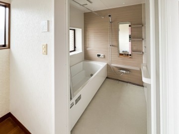 Y様邸（バスルーム）